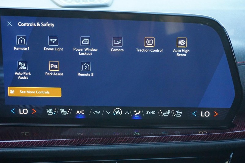 Chevrolet Traverse Vehicle Full-screen Gallery Image 50