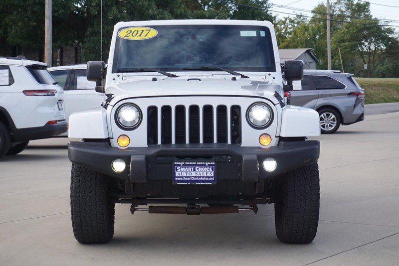 Jeep Wrangler Unlimited Vehicle Full-screen Gallery Image 08