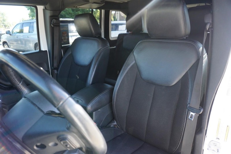 Jeep Wrangler Unlimited Vehicle Full-screen Gallery Image 19