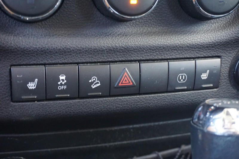 Jeep Wrangler Unlimited Vehicle Full-screen Gallery Image 39