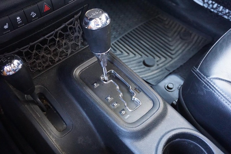 Jeep Wrangler Unlimited Vehicle Full-screen Gallery Image 42