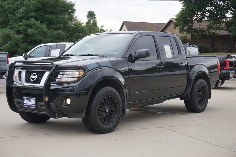 Nissan Frontier Vehicle Full-screen Gallery Image 07