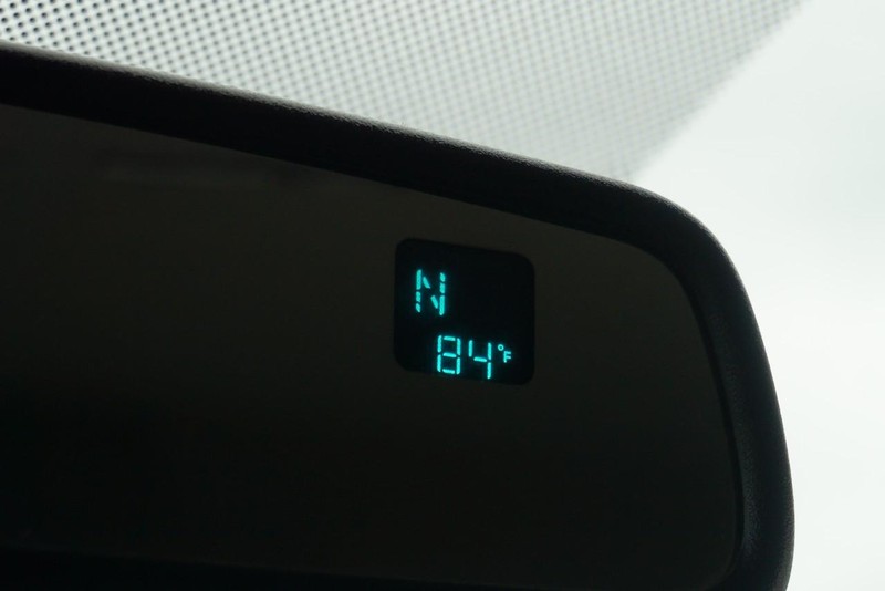 Nissan Frontier Vehicle Full-screen Gallery Image 50