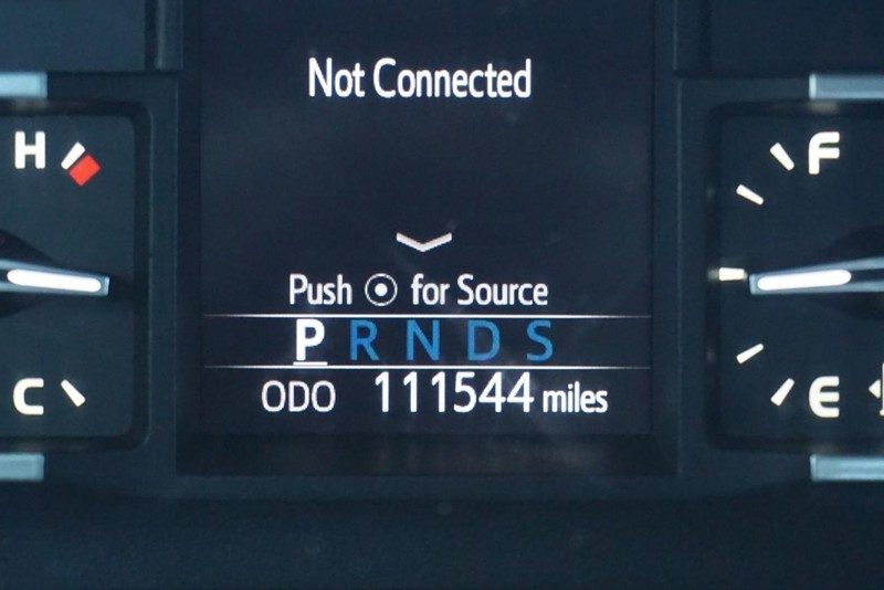 Toyota Tundra 4WD Vehicle Full-screen Gallery Image 41