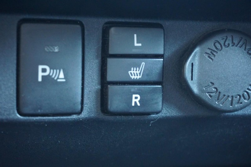 Toyota Tundra 4WD Vehicle Full-screen Gallery Image 47