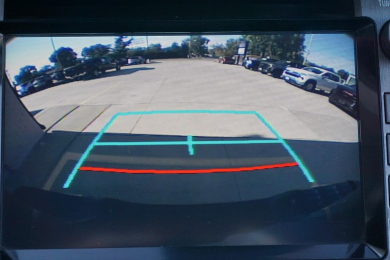Toyota Tundra 4WD Vehicle Full-screen Gallery Image 54