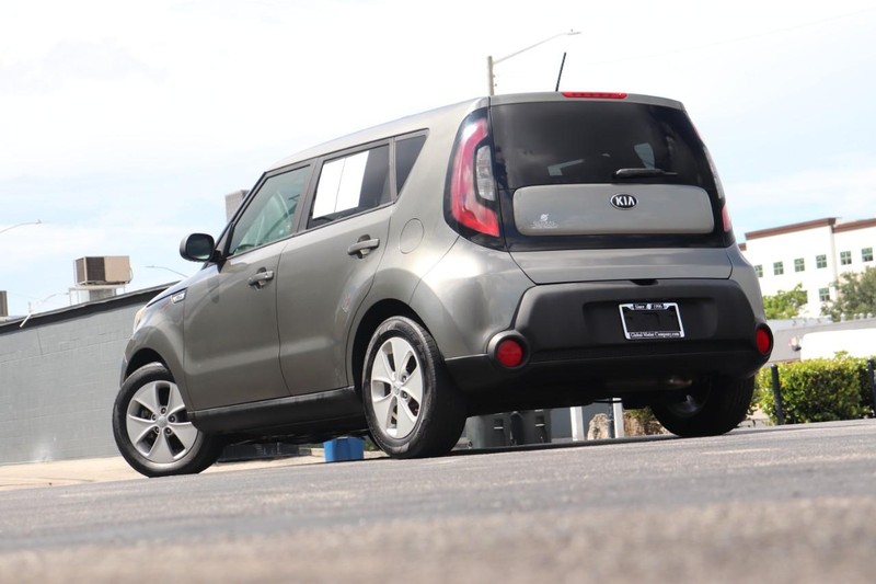 Kia Soul Vehicle Full-screen Gallery Image 05