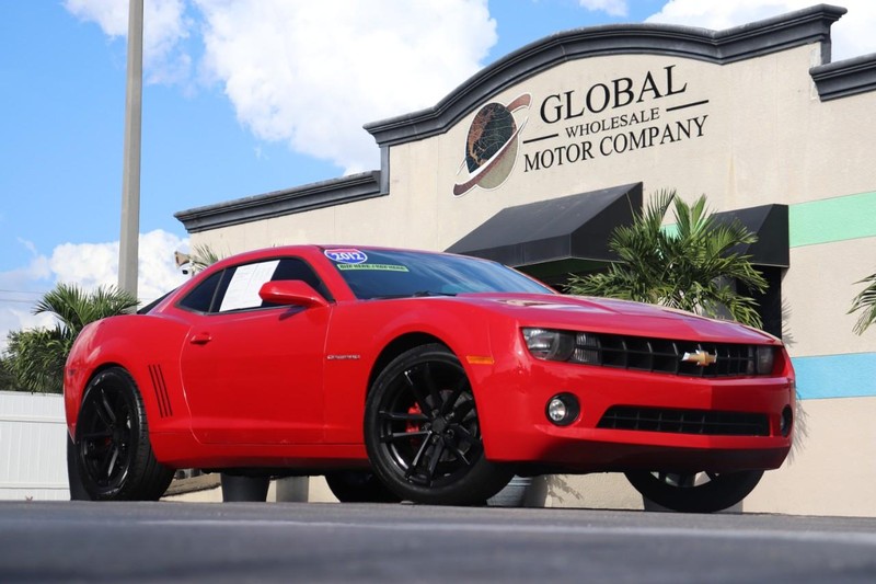 Chevrolet Camaro Vehicle Full-screen Gallery Image 19