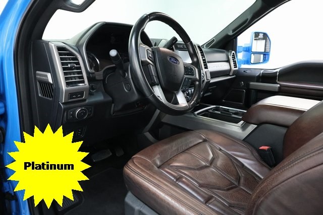 Ford Super Duty F-250 SRW Thumbnail Image 61
