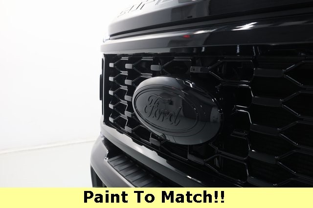 Ford Super Duty F-450 DRW Thumbnail Image 67