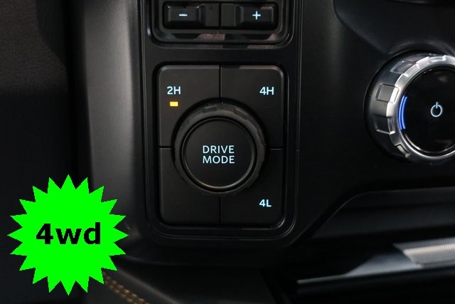 Ford Super Duty F-450 DRW Thumbnail Image 84