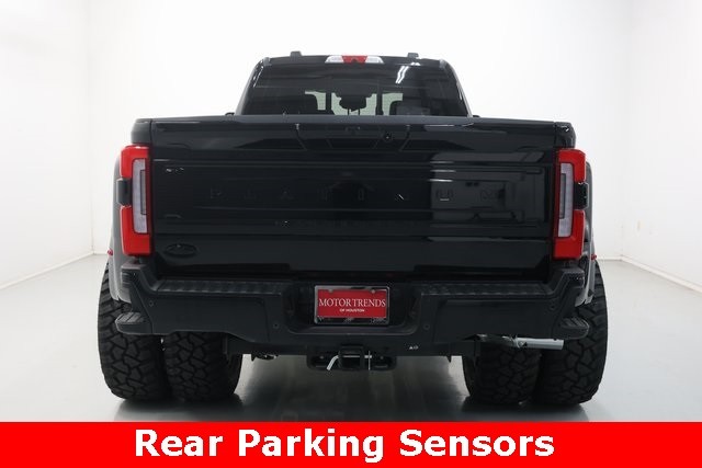 Ford Super Duty F-450 DRW Thumbnail Image 87