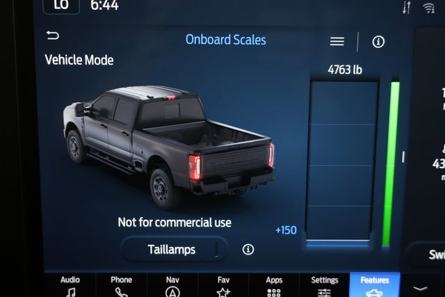 Ford Super Duty F-450 DRW Thumbnail Image 89