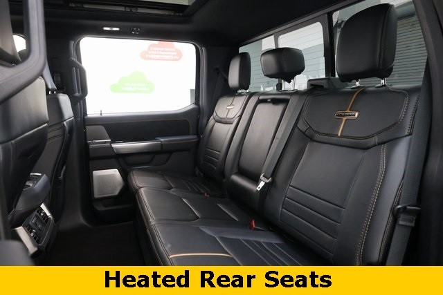 Ford Super Duty F-450 DRW Thumbnail Image 94