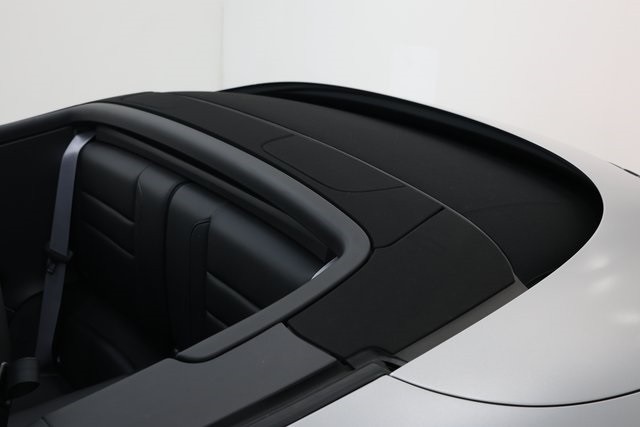 Porsche 911 Thumbnail Image 100