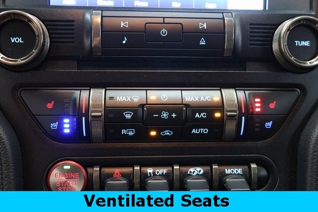 Ford Mustang Thumbnail Image 81