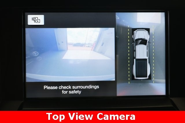 Ford Super Duty F-350 DRW Thumbnail Image 68