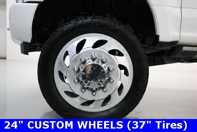 Ford Super Duty F-350 DRW Thumbnail Image 100