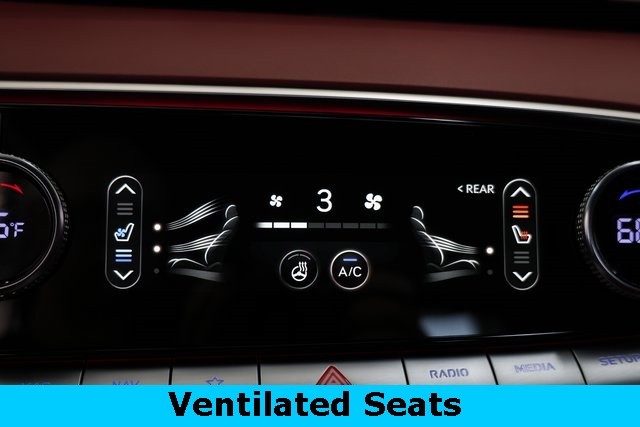 Genesis GV70 Thumbnail Image 87