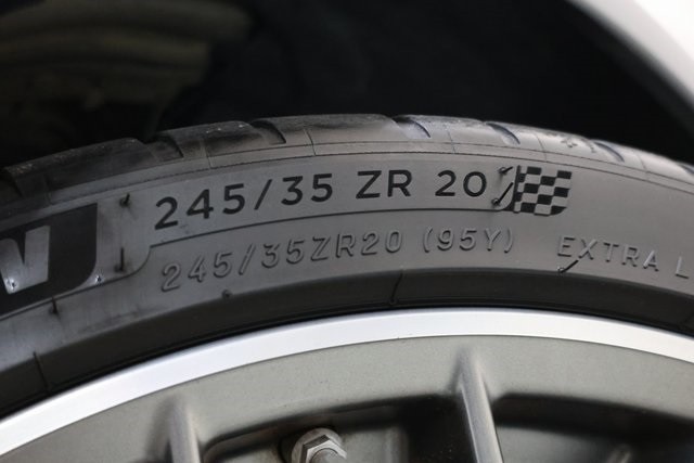 Porsche 911 Thumbnail Image 92