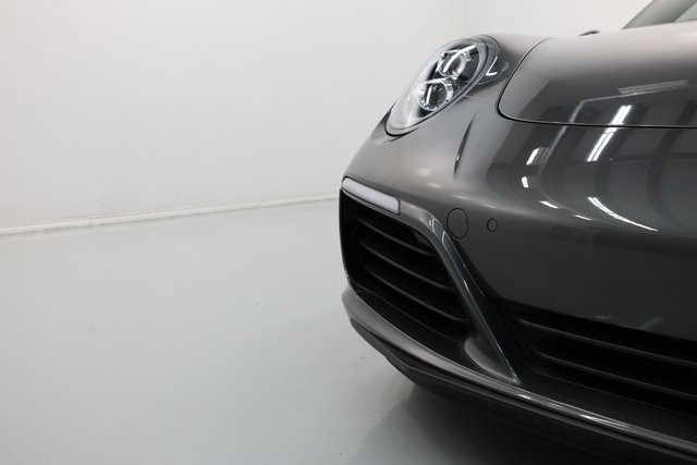 Porsche 911 Thumbnail Image 100