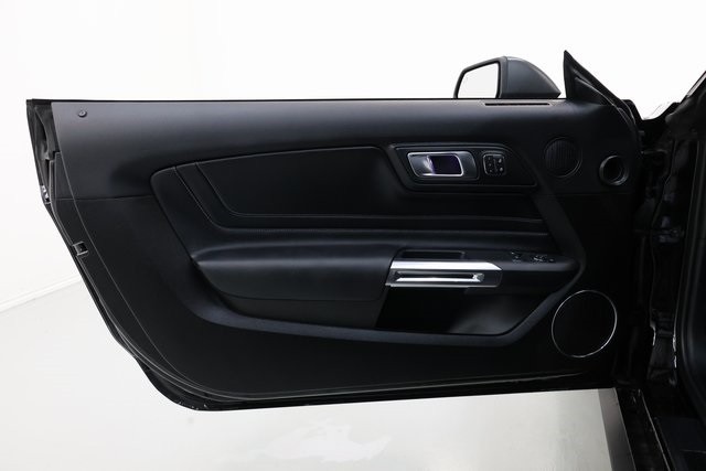 Ford Mustang Thumbnail Image 95
