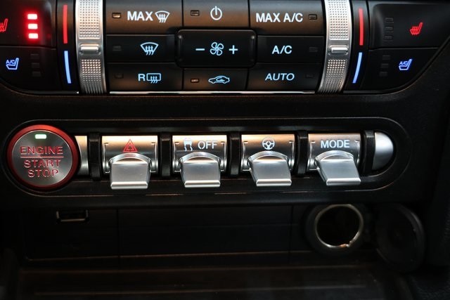 Ford Mustang Thumbnail Image 97