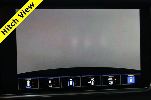 GMC Yukon Thumbnail Image 70