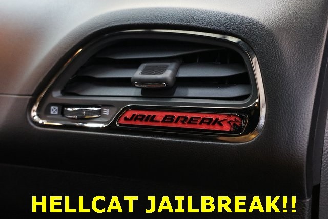 Dodge Challenger Thumbnail Image 53