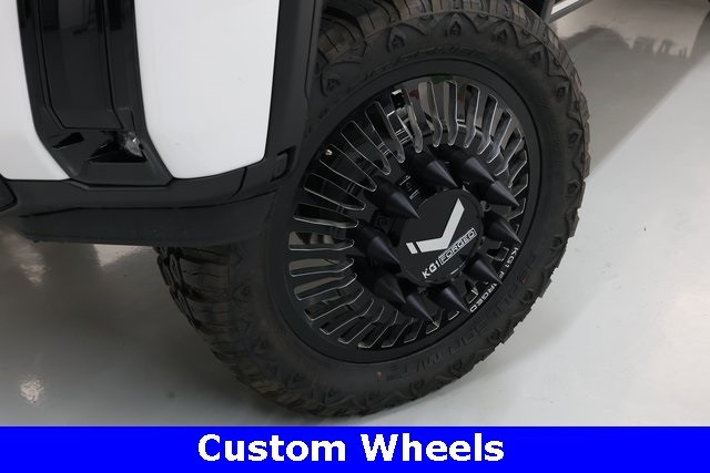 GMC Sierra 3500HD Thumbnail Image 54