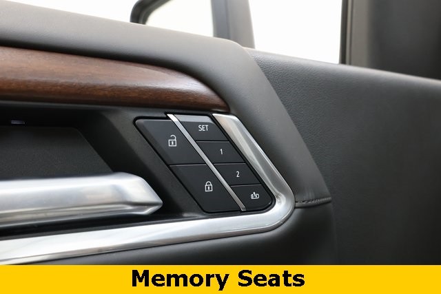 GMC Sierra 3500HD Thumbnail Image 89