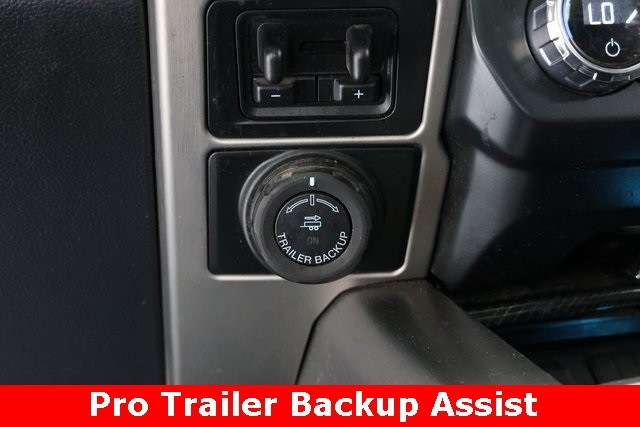 Ford Super Duty F-450 DRW Thumbnail Image 69