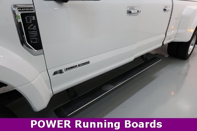 Ford Super Duty F-450 DRW Thumbnail Image 96