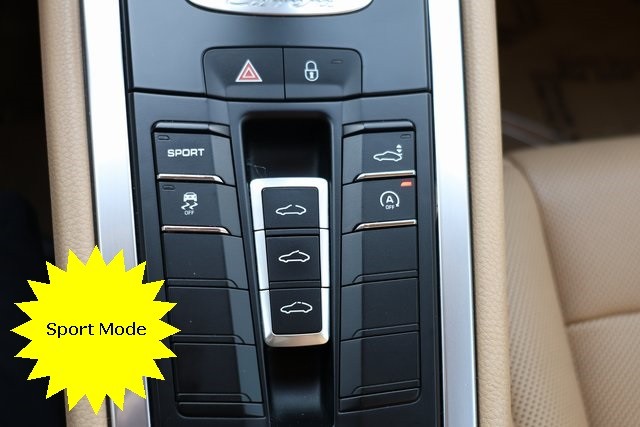 Porsche 911 Thumbnail Image 68
