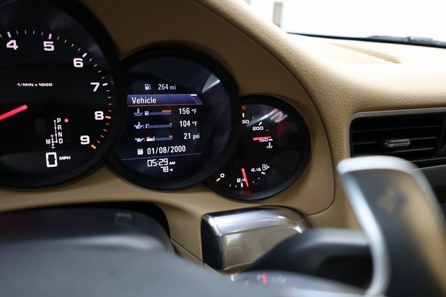 Porsche 911 Thumbnail Image 99