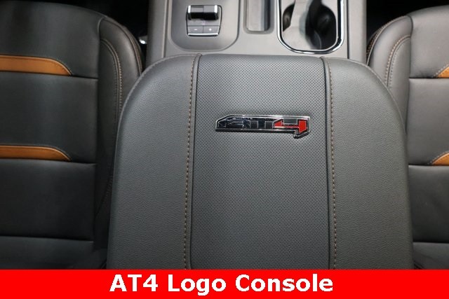 GMC Sierra 2500HD Thumbnail Image 85