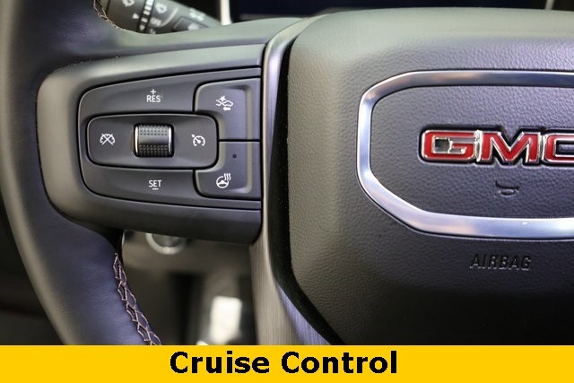 GMC Sierra 2500HD Thumbnail Image 95