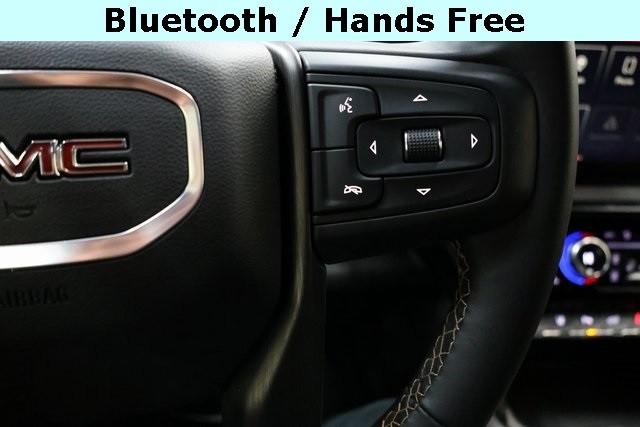 GMC Sierra 2500HD Thumbnail Image 96