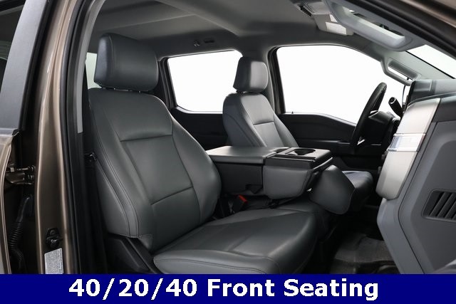 Ford Super Duty F-350 DRW Thumbnail Image 63