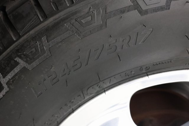 Ford Super Duty F-350 DRW Thumbnail Image 96