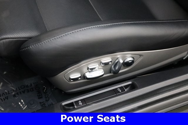 Porsche 911 Thumbnail Image 75