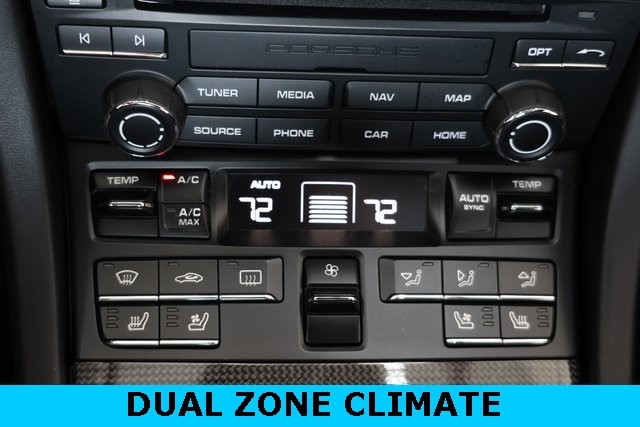 Porsche 911 Thumbnail Image 78