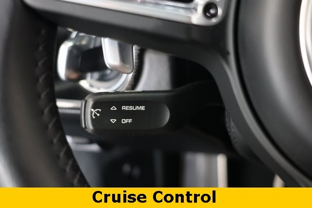 Porsche 911 Thumbnail Image 86