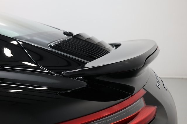 Porsche 911 Thumbnail Image 100