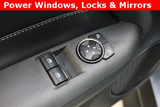 Ford Mustang Thumbnail Image 96