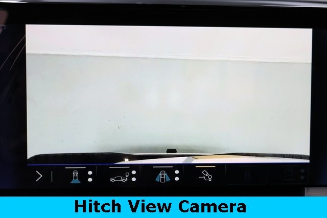 Chevrolet Silverado 3500HD Thumbnail Image 72
