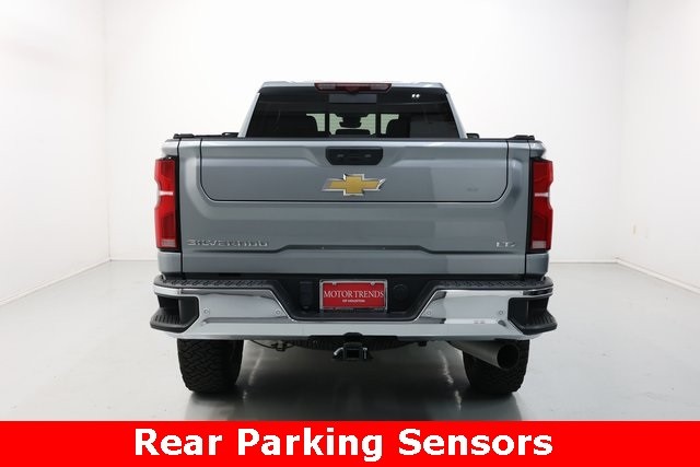Chevrolet Silverado 3500HD Thumbnail Image 83