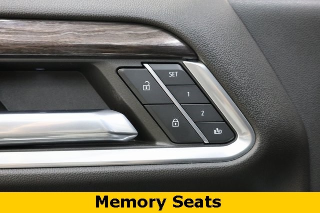 Chevrolet Silverado 3500HD Thumbnail Image 87