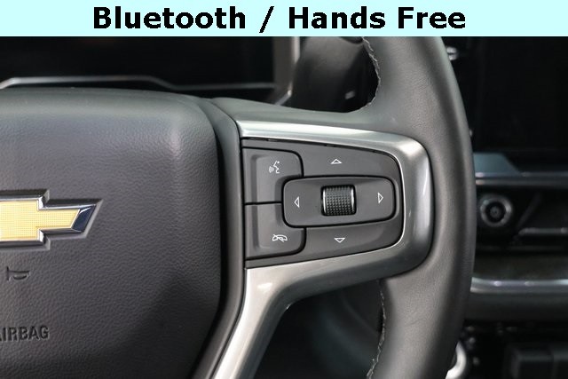 Chevrolet Silverado 3500HD Thumbnail Image 97
