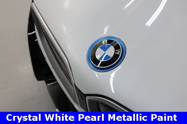 BMW i8 Thumbnail Image 42